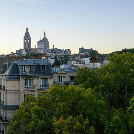 Magnificent Sacre-coeur - 18eme - By Feelluxuryholidays * Paris