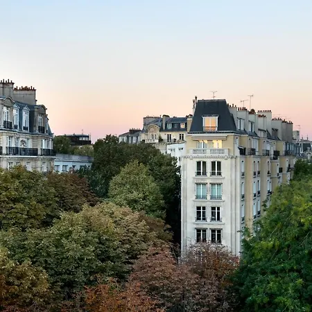 Magnificent Sacre-coeur - 18eme - By Feelluxuryholidays * Paris
